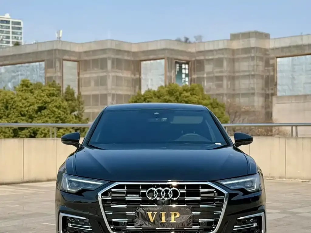 Audi A6L — фото 2
