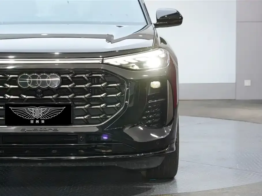 Audi Q6 2023 из CN, фото 9