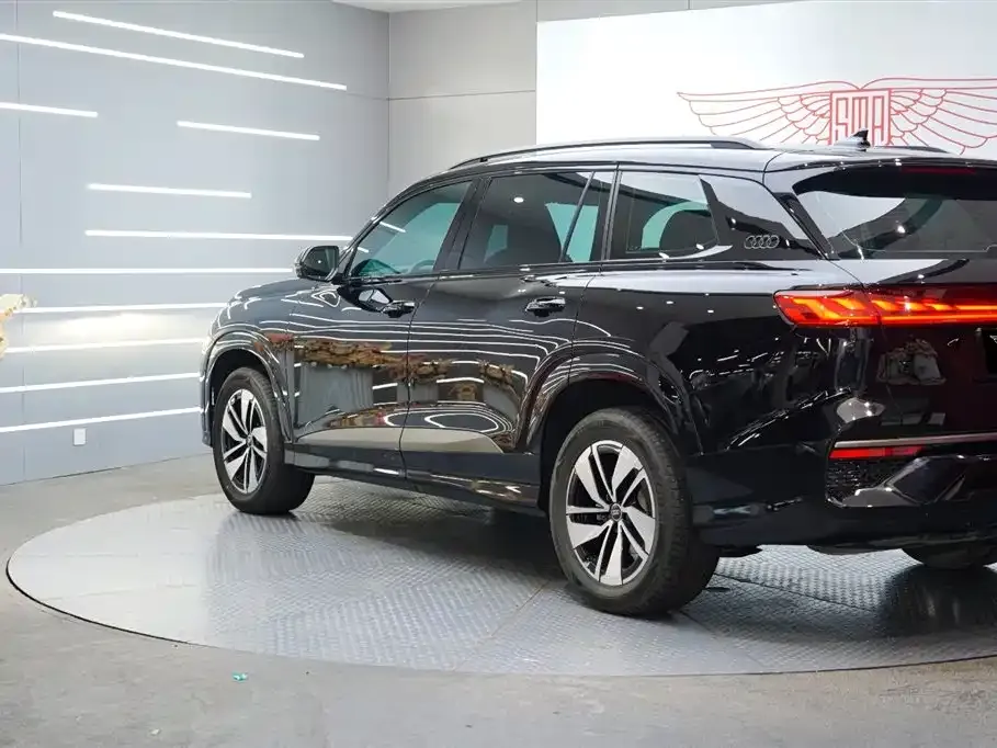 Audi Q6 2023 из CN, фото 6