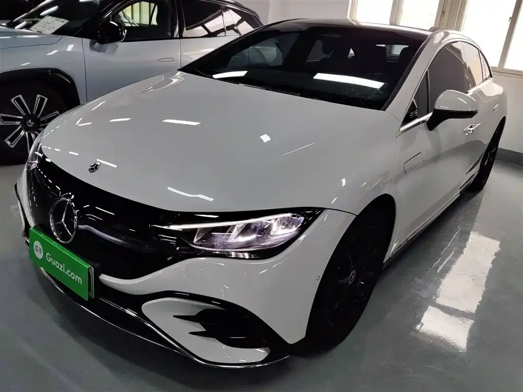Mercedes-Benz EQE