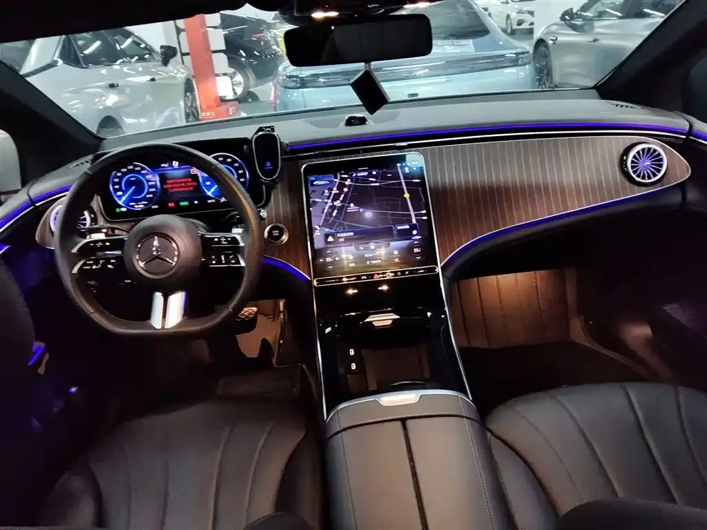 Mercedes-Benz EQE 2023 из CN, фото 6