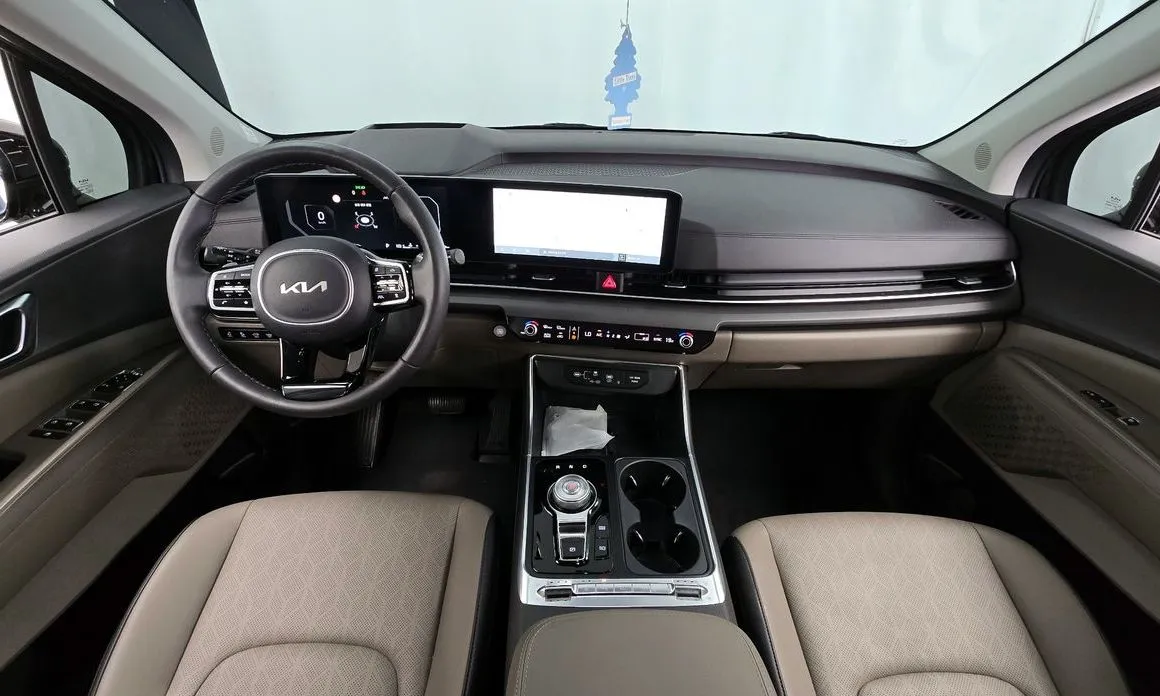 Kia Carnival — фото 9