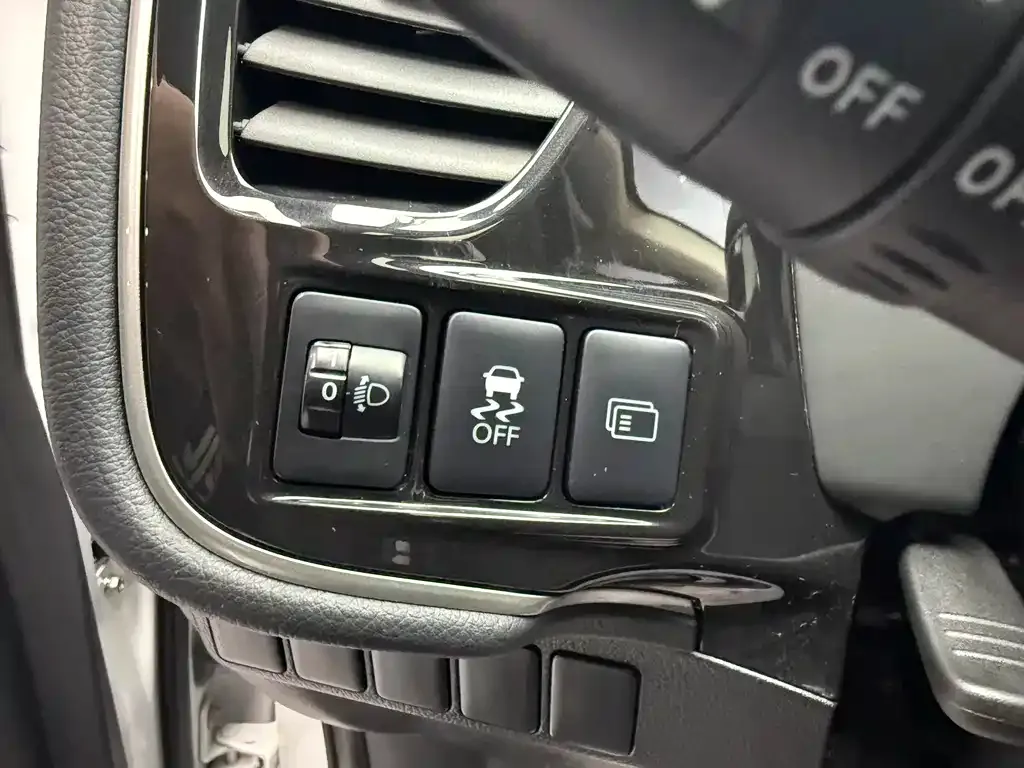Mitsubishi Outlander — фото 9