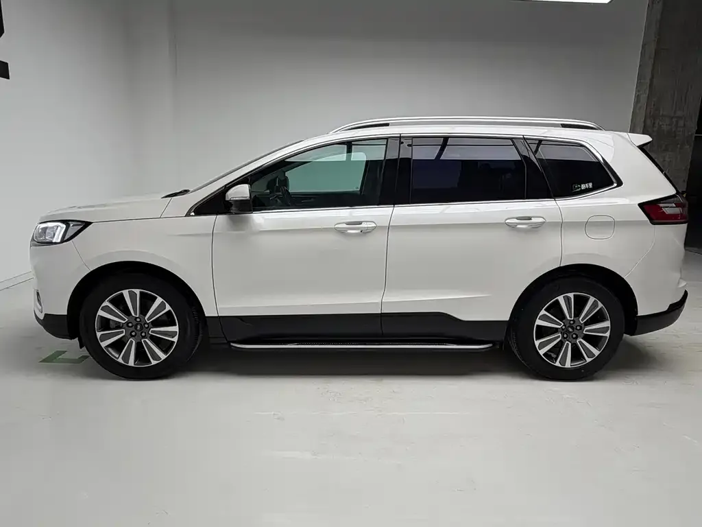 Ford Edge 2021 из CN, фото 5