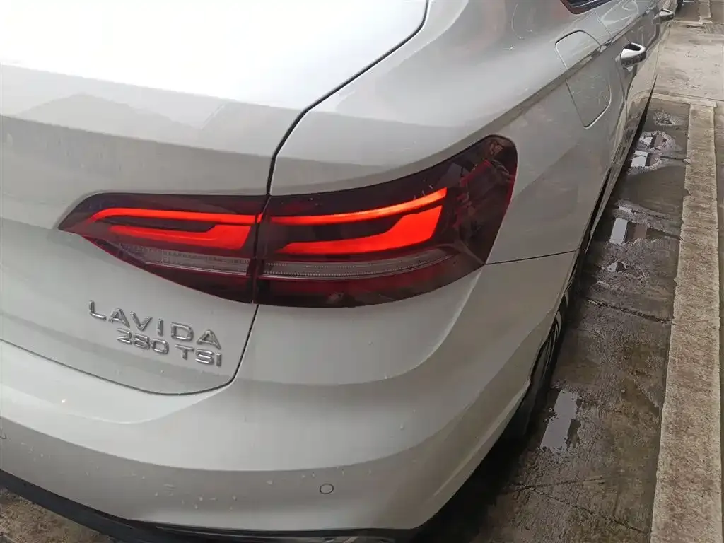 Volkswagen Lavida 2022 из CN, фото 9