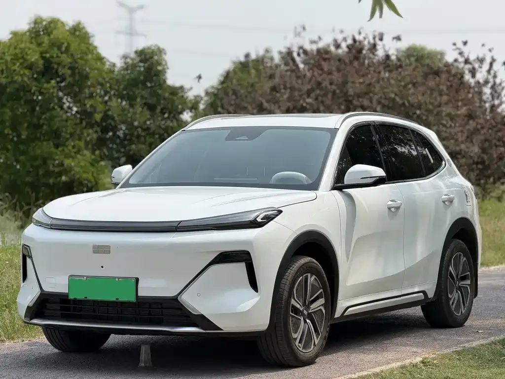 Geely Galaxy Xingjian 7 — фото 1