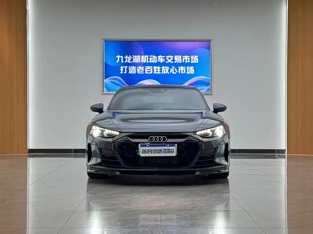 Audi e-tron GT 2024 из CN, фото 6