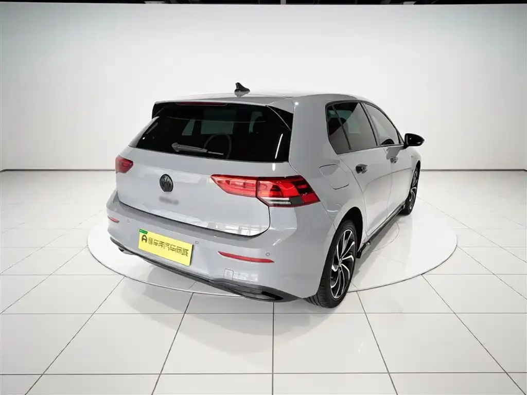 Volkswagen Golf — фото 2