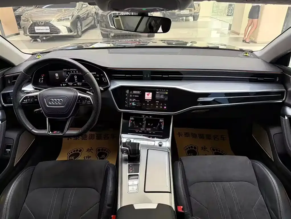Audi A7L — фото 6