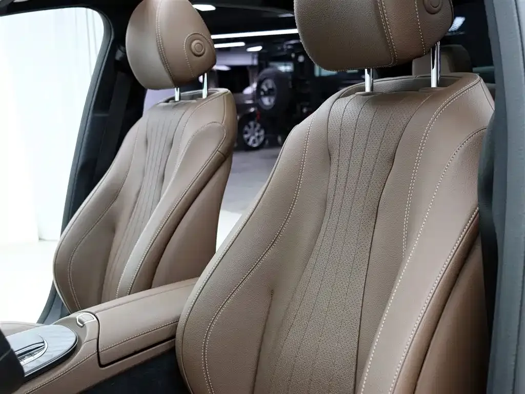 Mercedes-Benz E-Class (Import) — фото 4