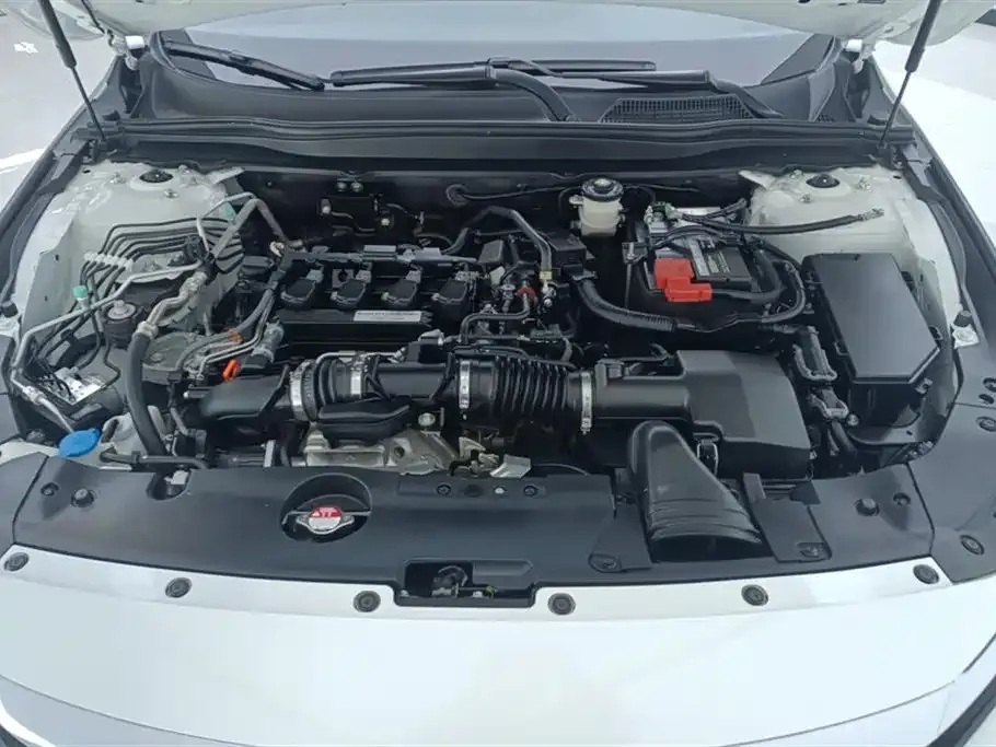 Honda Accord — фото 10