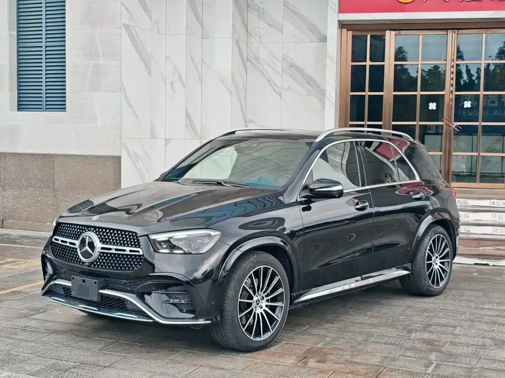 Mercedes-Benz GLE — фото 1