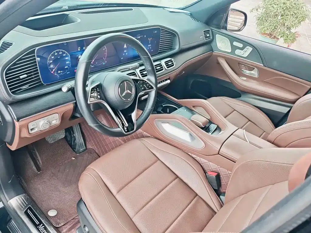 Mercedes-Benz GLE — фото 8