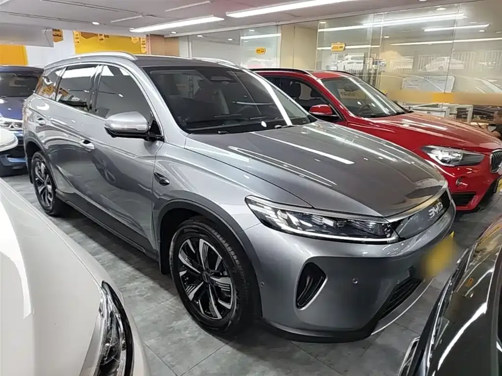 BYD Seal 05 DM-i — фото 10