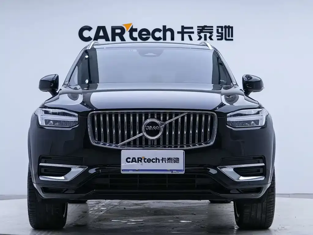 Volvo XC90 — фото 9