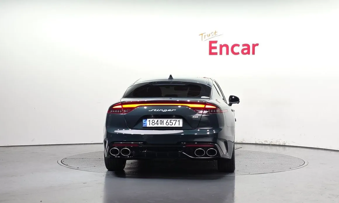 Kia Stinger 2023 из KR, фото 3