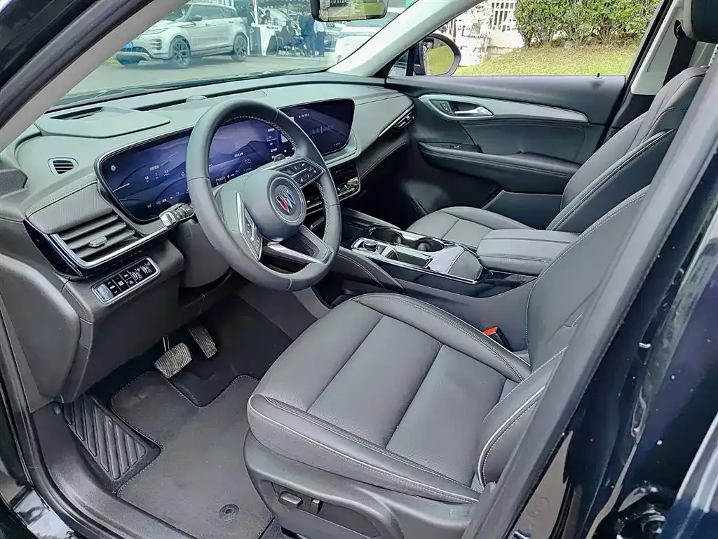 Buick Envision Plus — фото 5