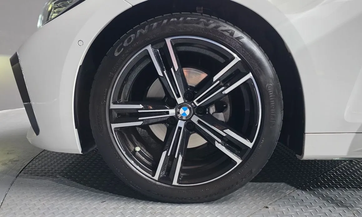 BMW 4-Series 2023 из KR, фото 8