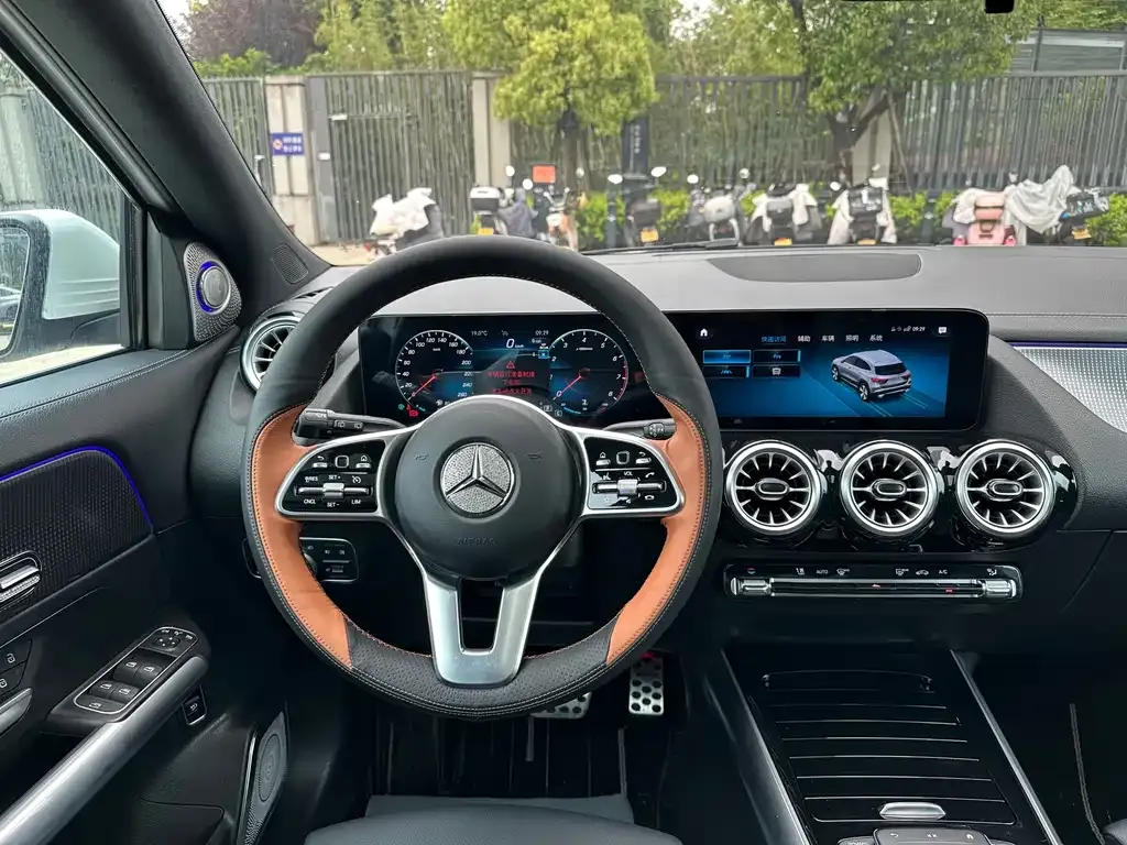 Mercedes-Benz GLA 2023 из CN, фото 3