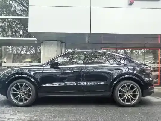 Porsche Cayenne — фото 2