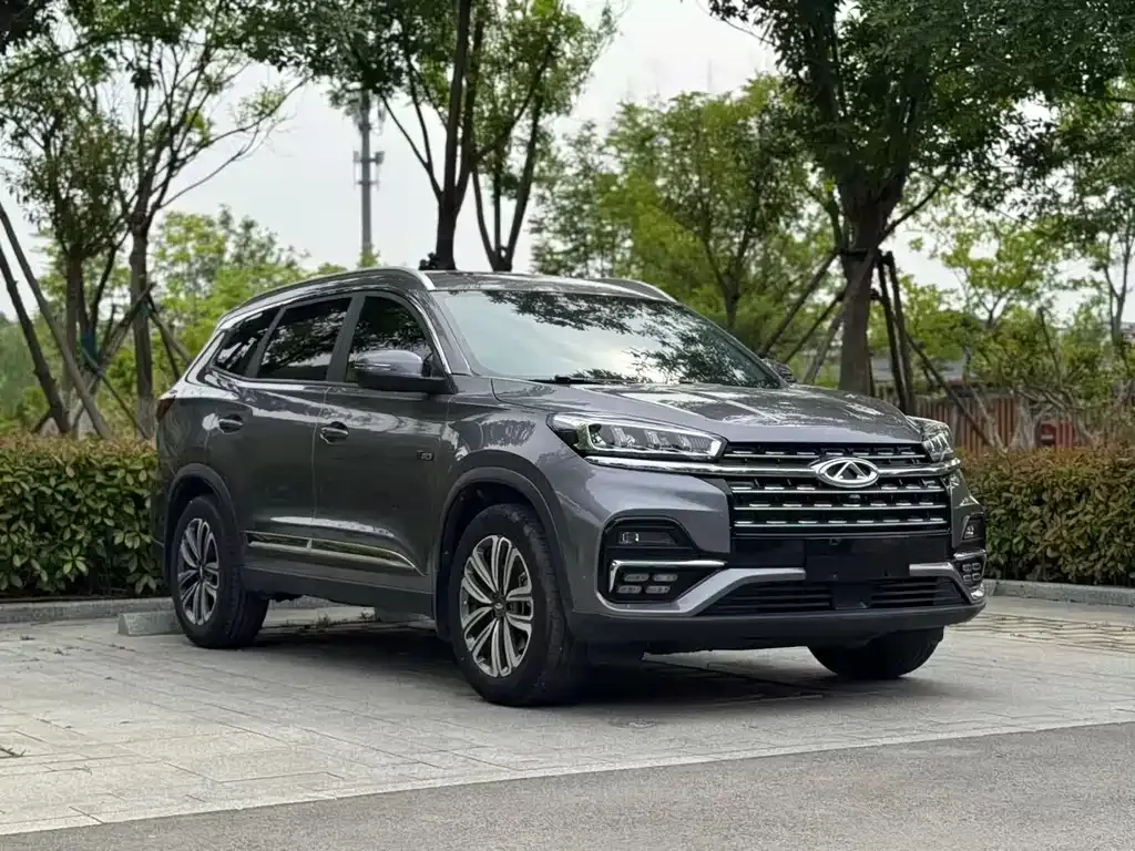 Chery Tiggo 8 — фото 2