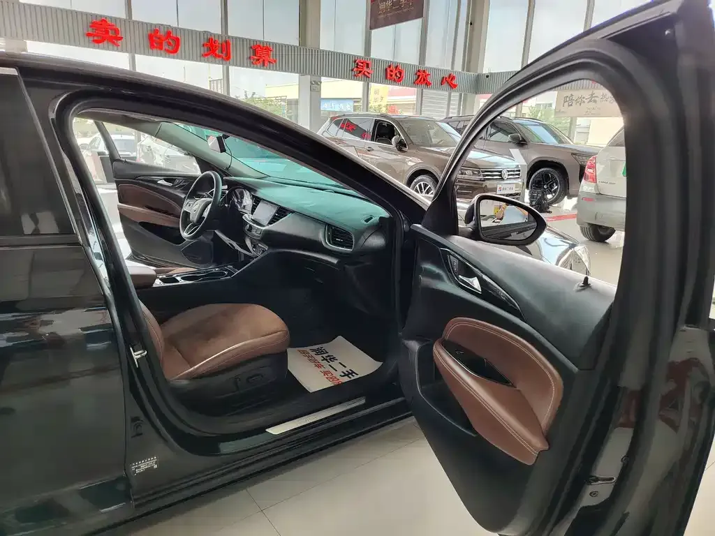 Buick Regal — фото 10