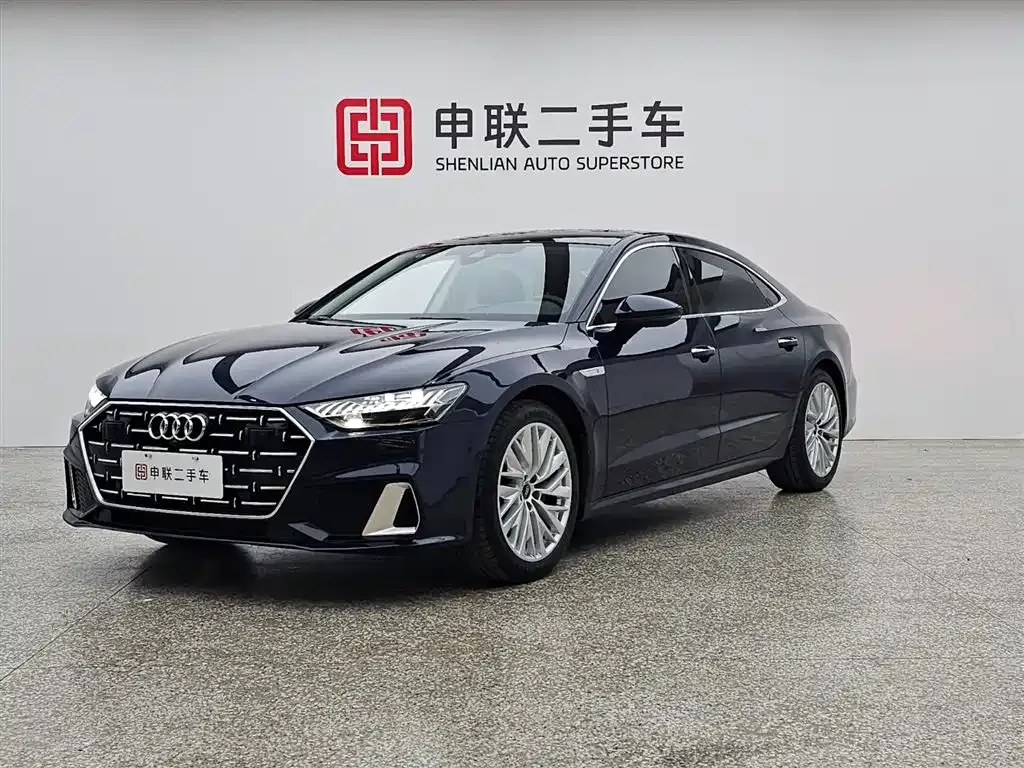 Audi A7L — фото 1