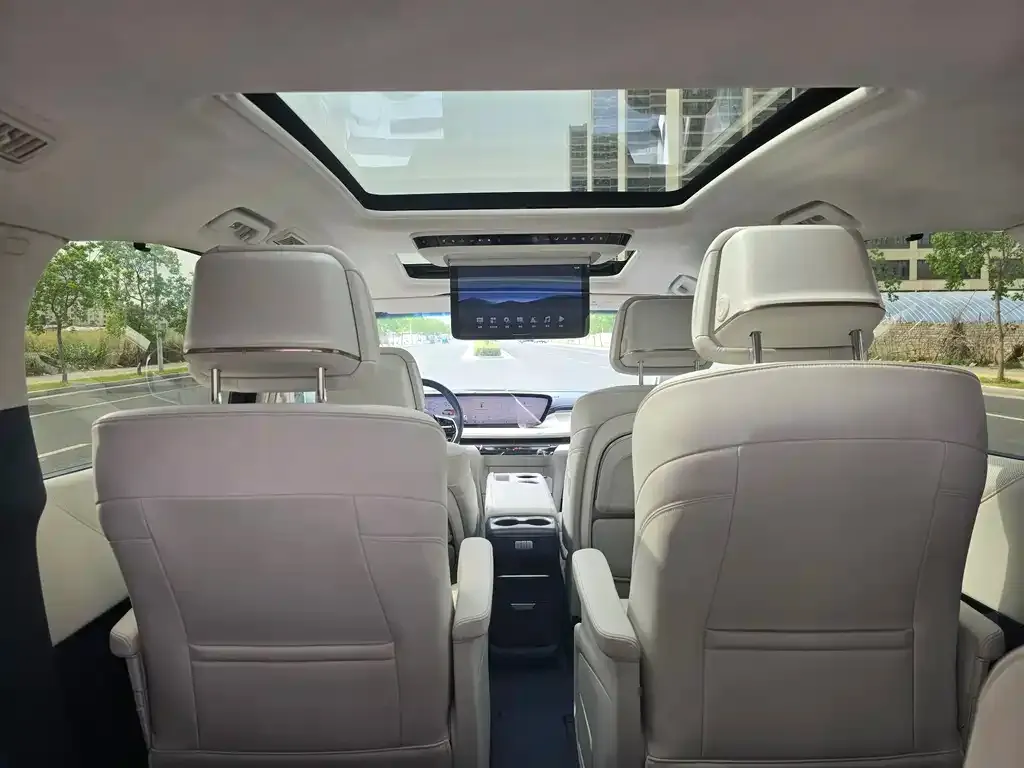 Buick GL8 Hybrid 2024 из CN, фото 5