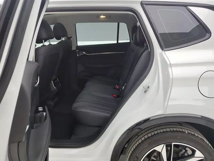 Roewe RX5 MAX 2023 из CN, фото 7