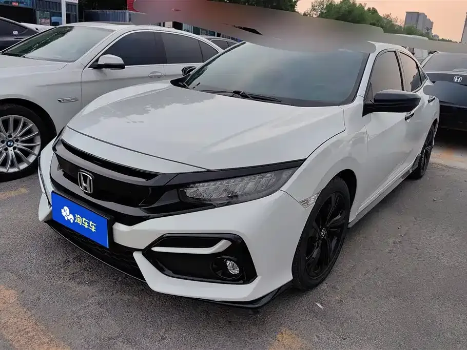 Honda Civic — фото 1