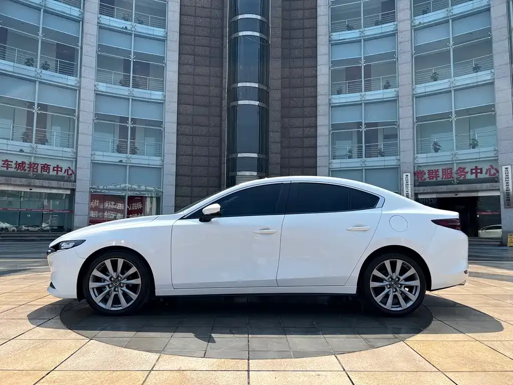 Mazda 3 Axela 2021 из CN, фото 9
