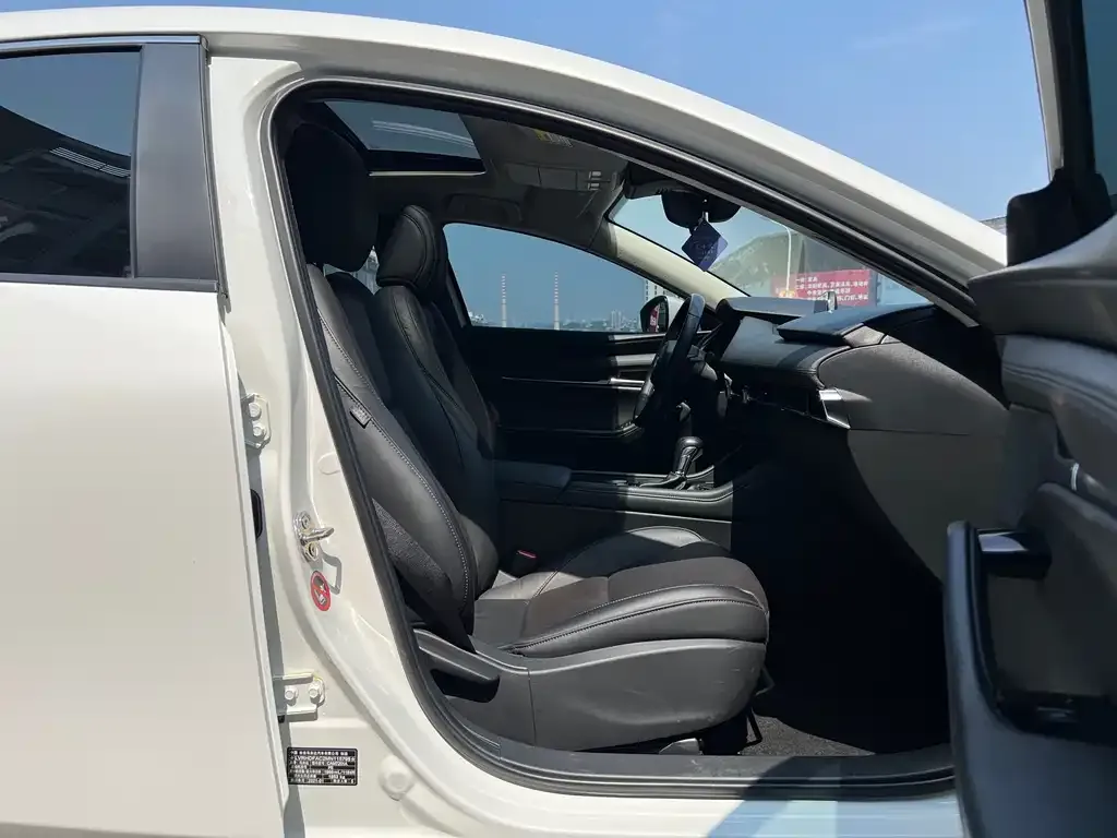 Mazda 3 Axela 2021 из CN, фото 8
