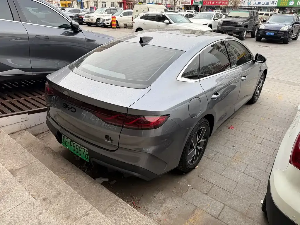 BYD Qin L — фото 10