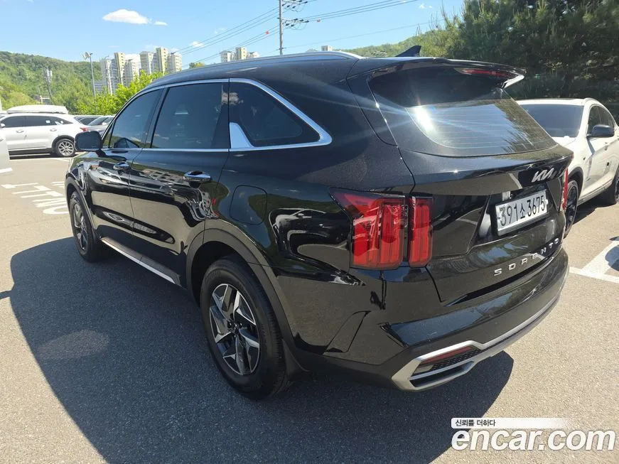 Kia Sorento — фото 9