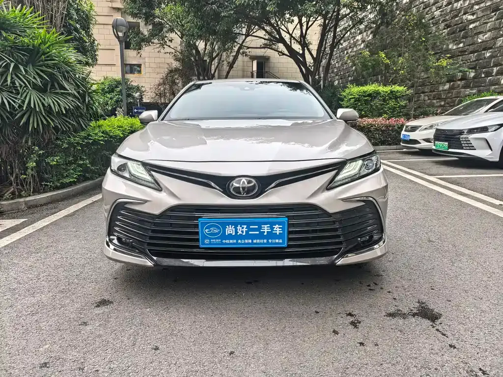 Toyota Camry — фото 7