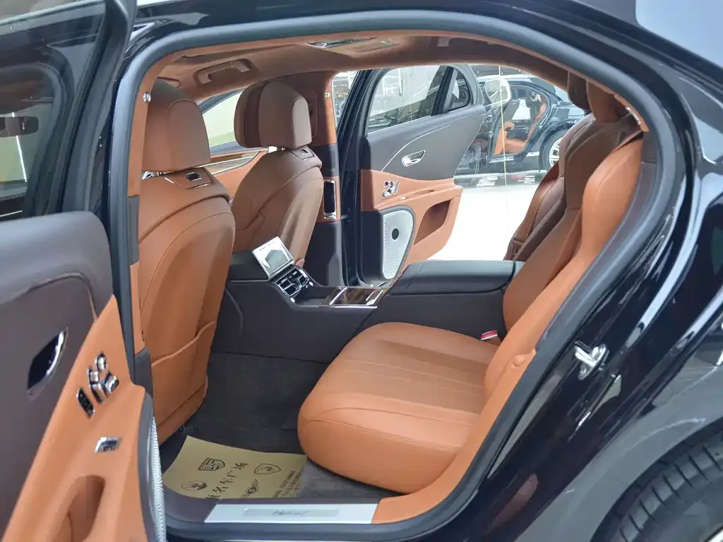 Bentley Flying Spur PHEV 2023 из CN, фото 6