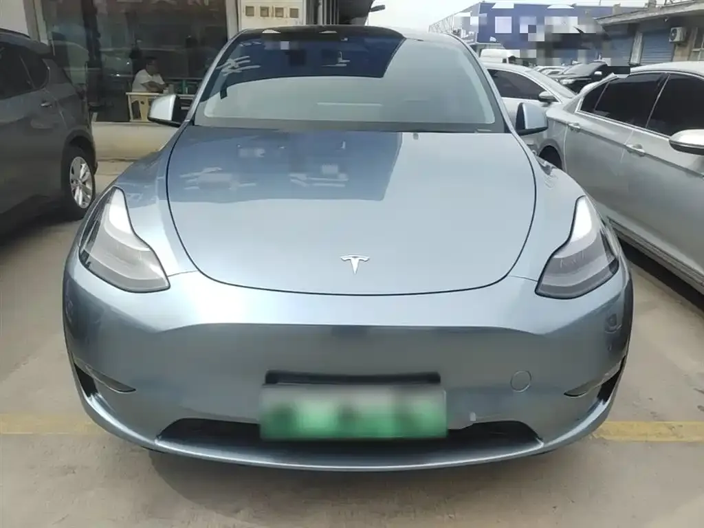 Tesla Model Y — фото 7
