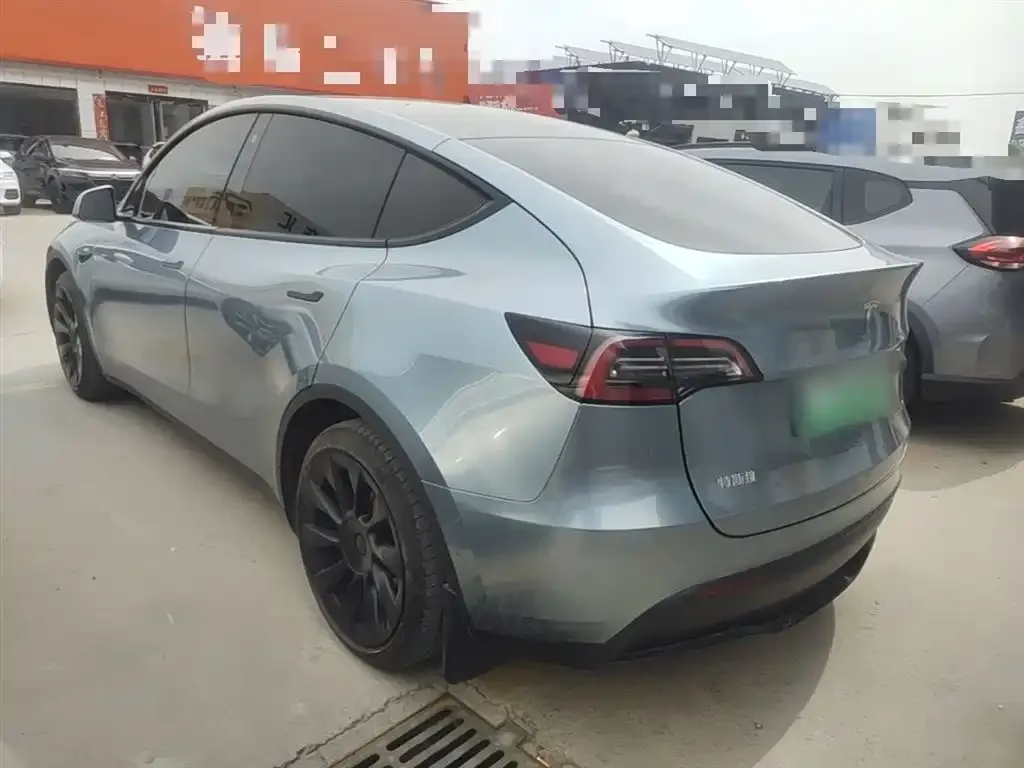 Tesla Model Y — фото 2