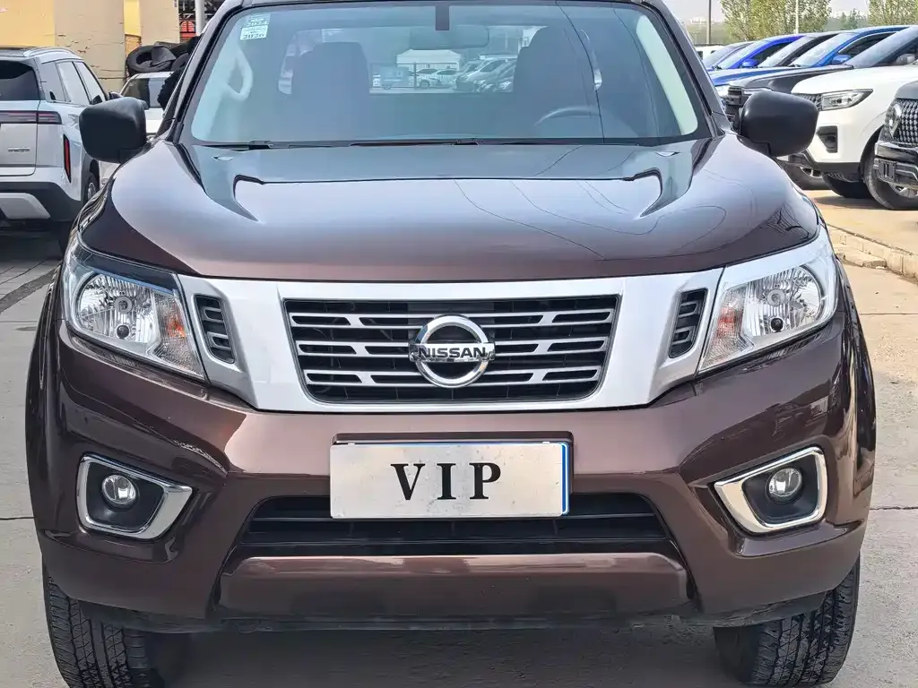 Nissan Navara 2023 из CN, фото 3