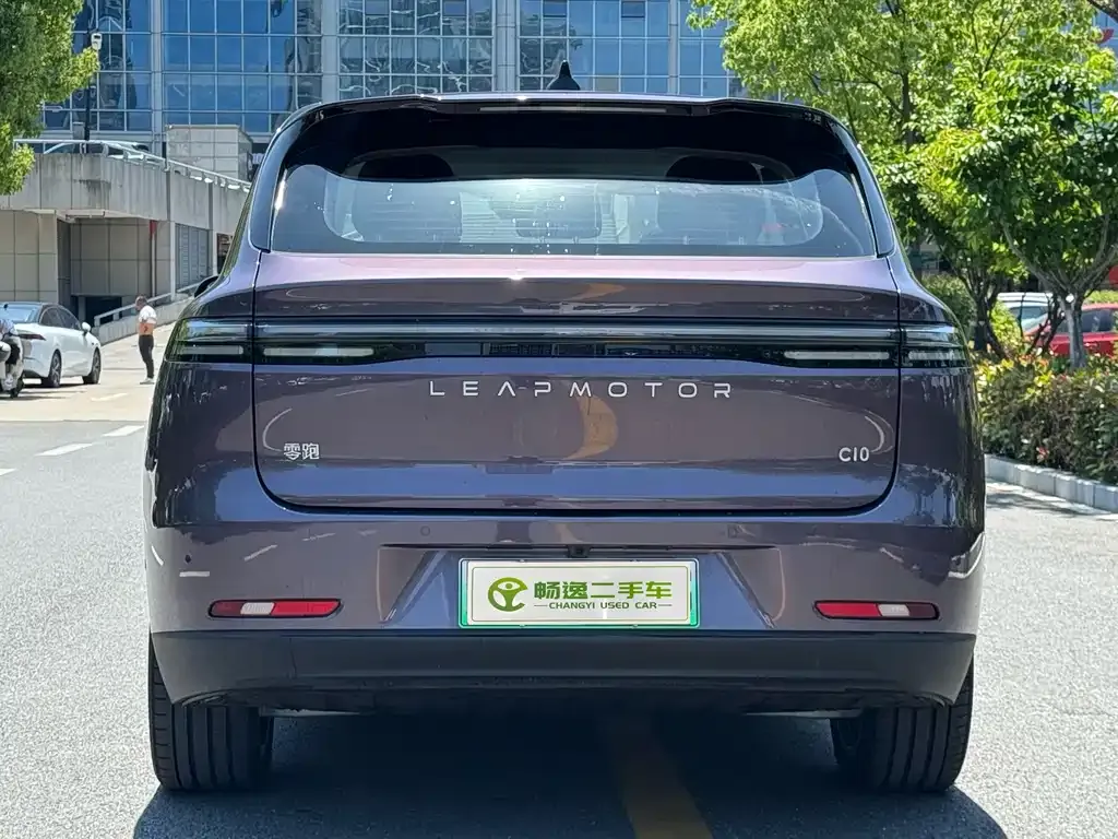 Leapmotor C10 — фото 6