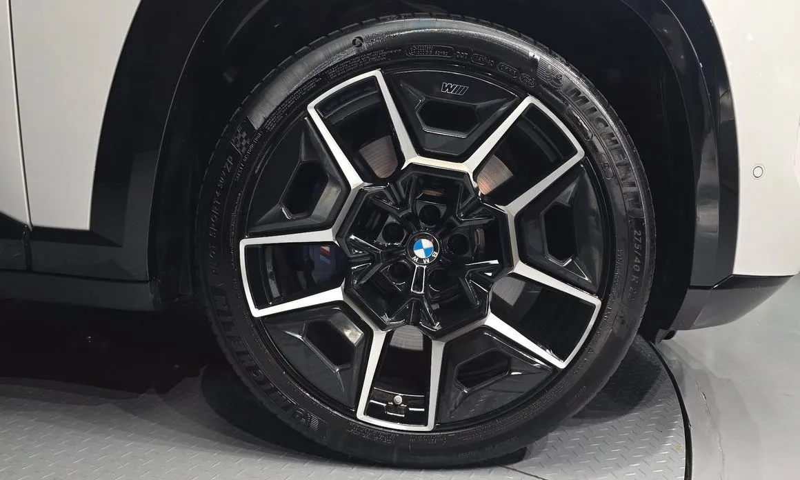 BMW XM 2023 из KR, фото 10