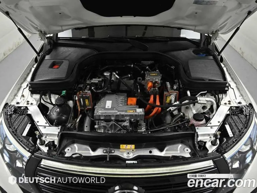 Mercedes-Benz EQC 2021 из KR, фото 8