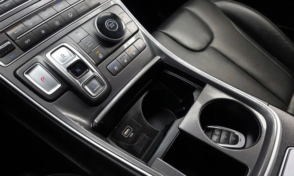 Hyundai Santafe — фото 8