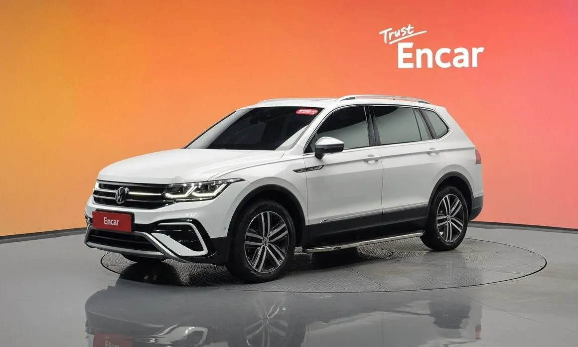 Volkswagen Tiguan — фото 1
