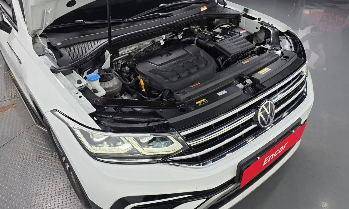 Volkswagen Tiguan — фото 10