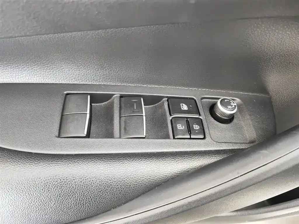 Toyota Levin — фото 10