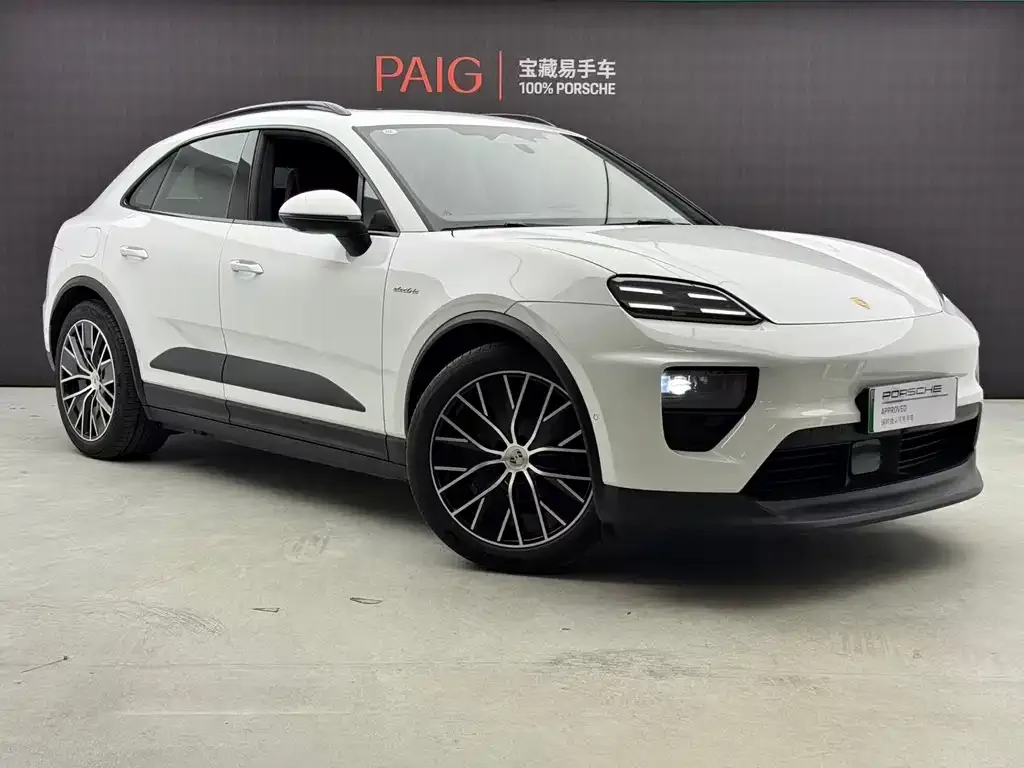 Porsche Macan EV