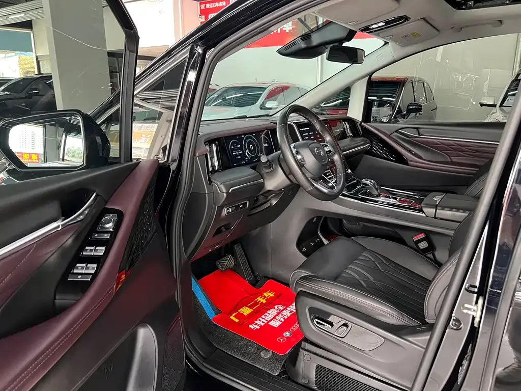 GAC Motor Trumpchi M8 — фото 10
