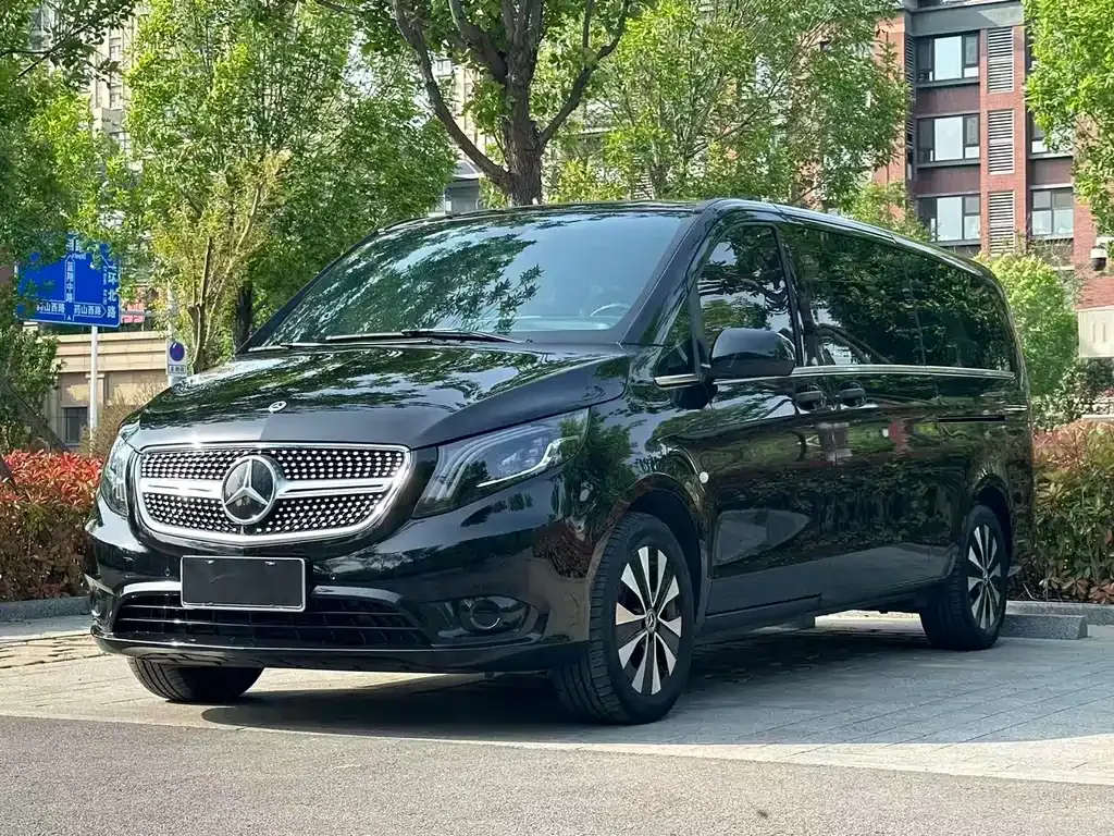 Mercedes-Benz Vito — фото 1