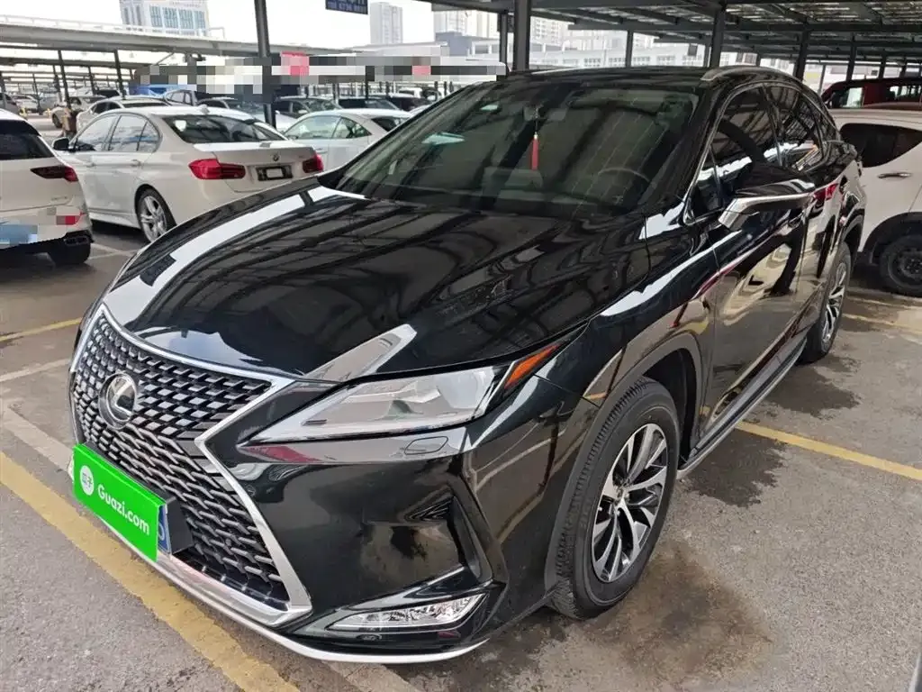 Lexus RX — фото 1